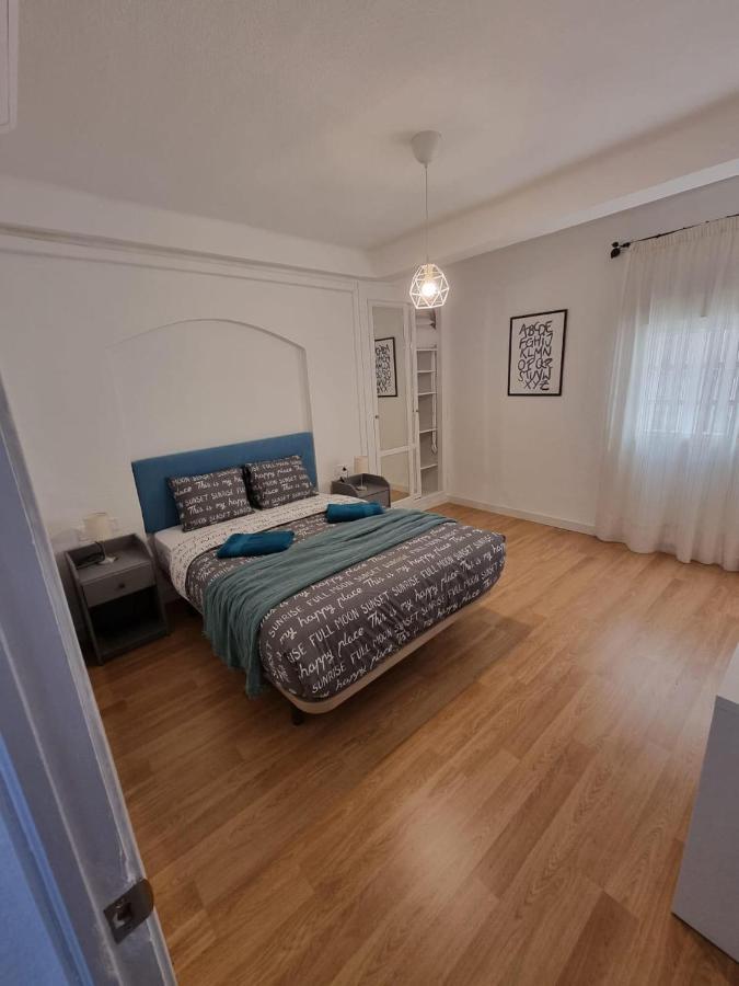 Holidays2Malaga 2 Bedroom Armengual De La Mota Close Shopping Center Εξωτερικό φωτογραφία