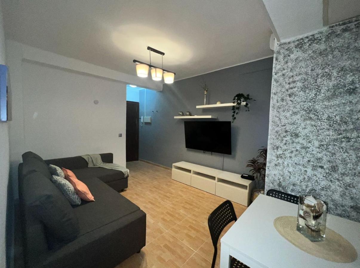 Holidays2Malaga 2 Bedroom Armengual De La Mota Close Shopping Center Εξωτερικό φωτογραφία