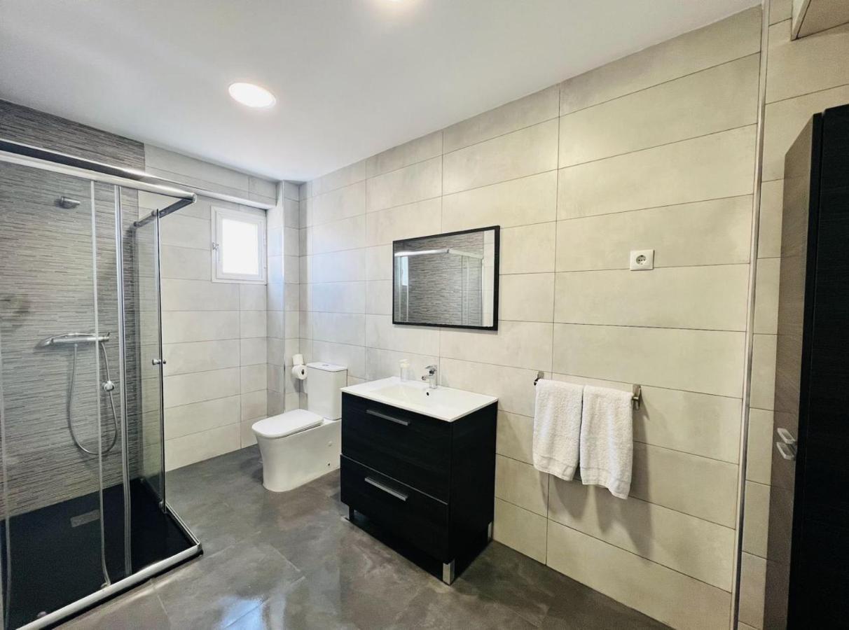 Holidays2Malaga 2 Bedroom Armengual De La Mota Close Shopping Center Εξωτερικό φωτογραφία